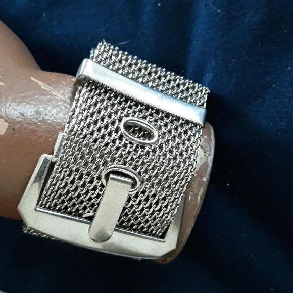 belt bracelet - Picture 2 of 7